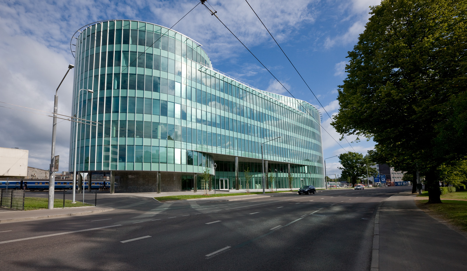 TARISTUEHITUSE EELARVESTAJA