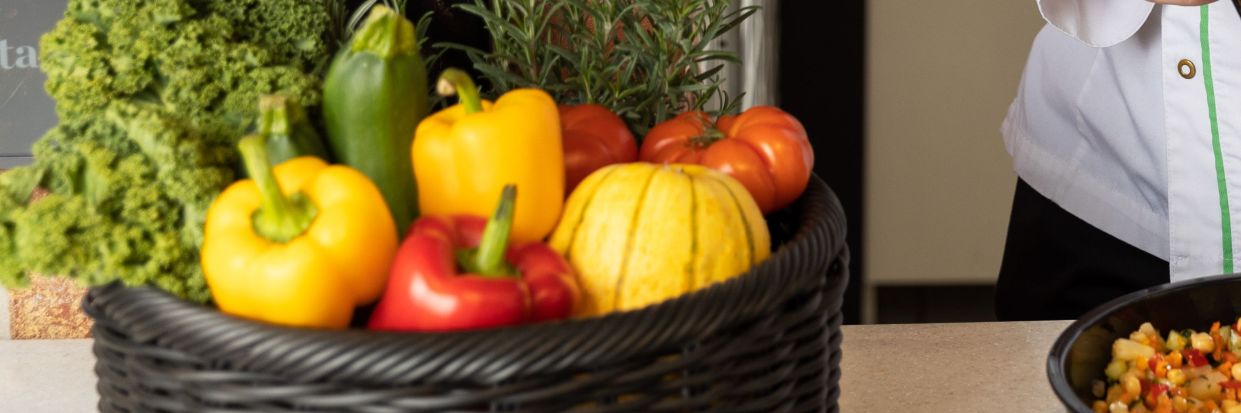 Klienditeenindaja puu- ja juurvilja osakonnas