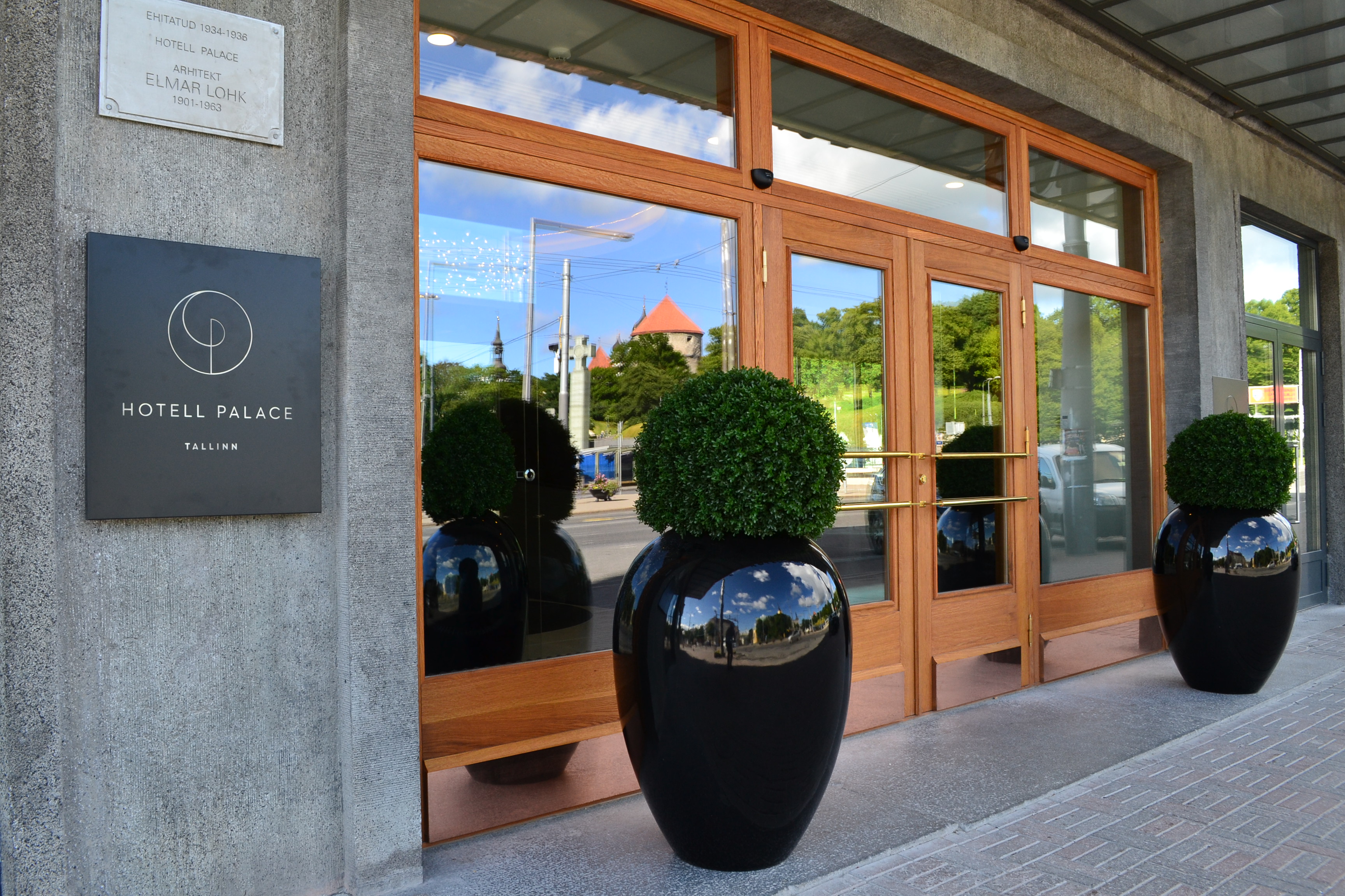 RESTORANI KELNER/ETTEKANDJA Hotell Palace Tallinn, a Member of Radisson Individuals 