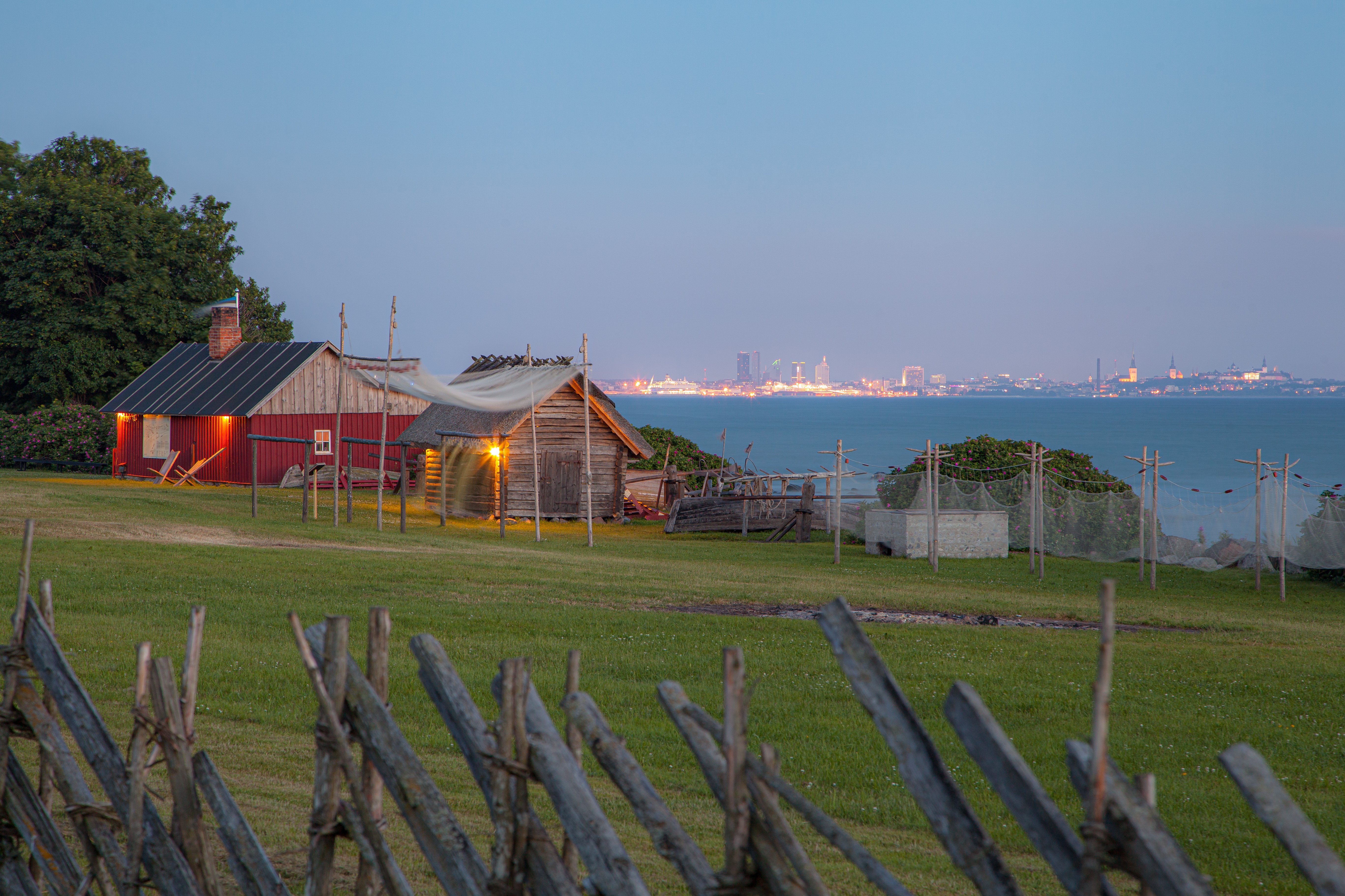 Avalike suhete osakonna juhataja