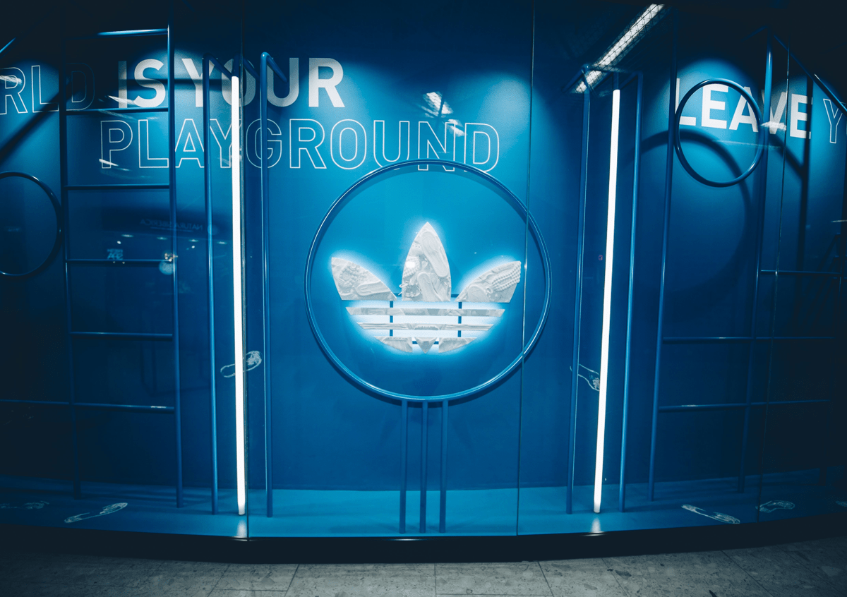 ADIDAS esinduskaupluste klienditeenindaja