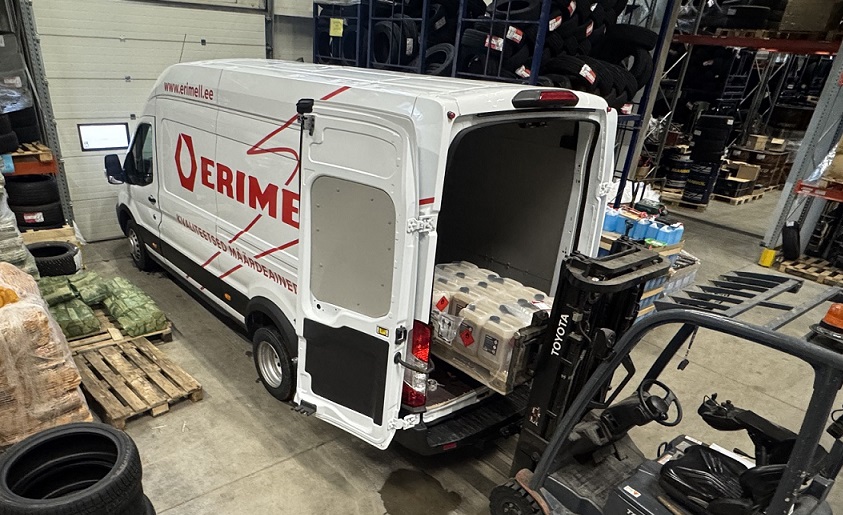 Autojuht-müügiesindaja